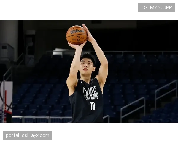 “CBA计划在下赛季测试新型传感器,用于追踪球员防守移动数据”